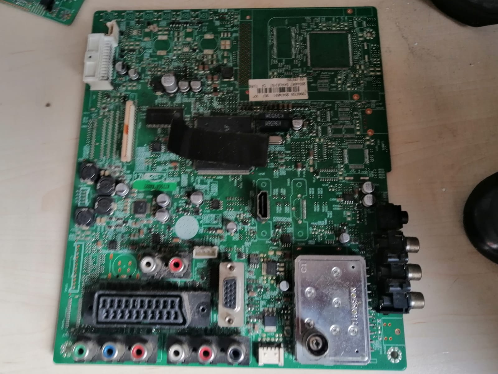 17MB25-3 VESTEL ANAKART Ürünlerimiz 2. el olup ustalarımız tarafından kontrol edildikten sonra satılmaktadır geri iade yoktur