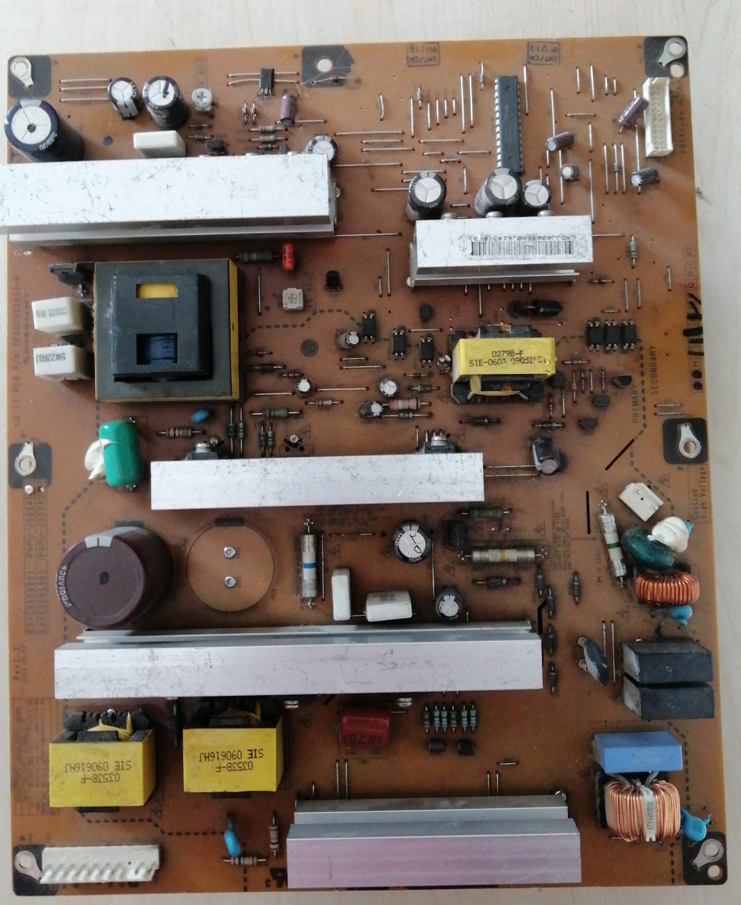 EAY60696801 LG BESLEME Ürünlerimiz 2. el olup ustalarımız tarafından kontrol edildikten sonra satılmaktadır geri iade yoktur